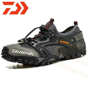 New Daiwa Fishing Water Shoes Men Beach Outdoor Wading Shoes Climbing Shoes Surf Woman Quick-Drying Dawa Fishing Shoes Size39-50